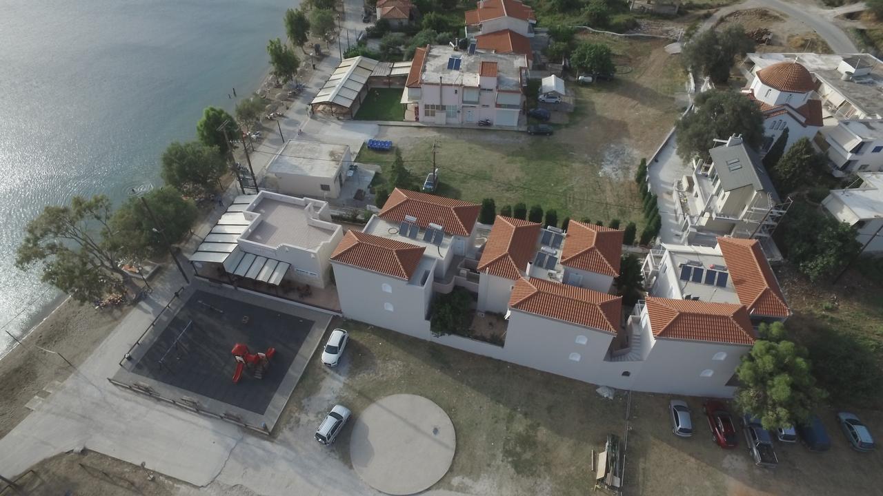 Korali Lejlighedshotel Almiropótamos Eksteriør billede
